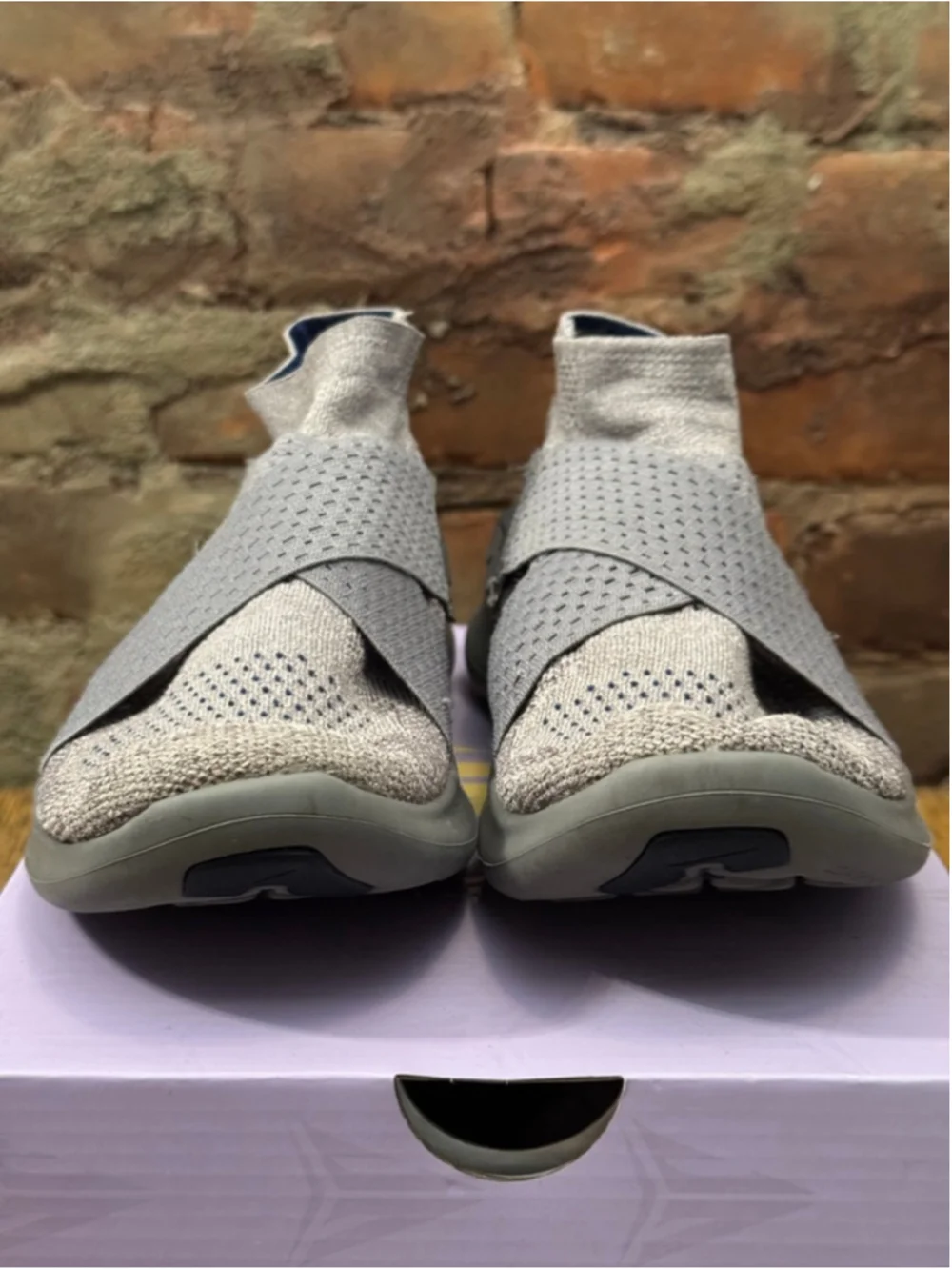 Women's Nike Free RN Motion Flyknit Grey Sneakers US 8 Running - Picture 4 of 8
